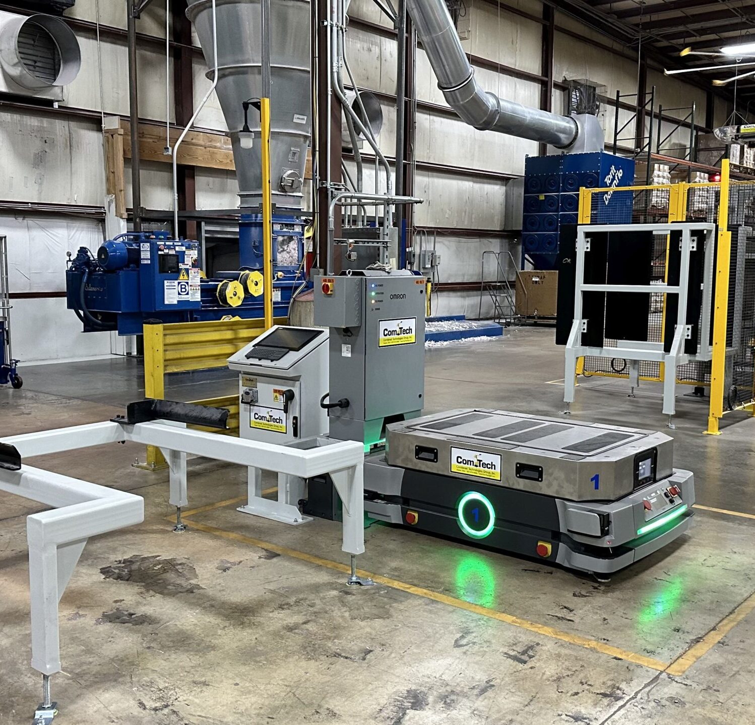 AMR/IMR automatically docking at a power station to recharge between jobs